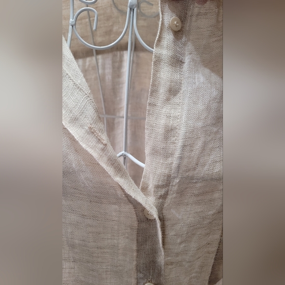 Stark X Linen Button Down - Picture 8 of 8